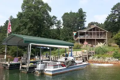 Image de Beau 4/3, Dock couvert, 2 Lrg. Terrasses couvertes, 148 5 *, 2400 $ mois / hiver