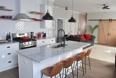 Image de Maison de luxe Superbowl Liii près de Mercedes-Benz