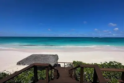 Image de Monticello - Desert Rose, charmante maison isolée en bord de mer - 5% de réduction de juillet à décembre
