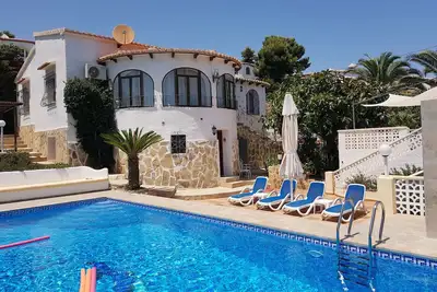 Image de Villa familiale avec piscine privée Xxl de luxe, WiFi, 4 terrasses et vue mer