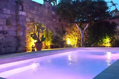 Image de Salento 1700 Villa, piscine, près de la mer, offre une atmosphère intime et romantique