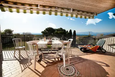 Regarda - appartement \"Eden 1\", avec terrasse avec vue sur le lac