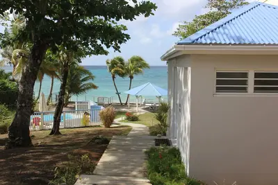 Image de Family house in front of white sand beach, Sainte Luce Martinique
