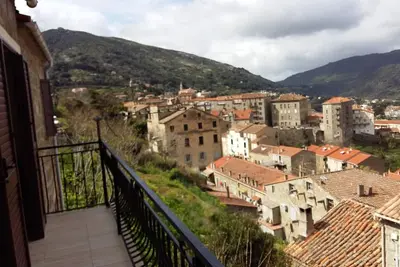 Image de Appartement T3 dans Sartène à 5mn à pied du centre, vue panoramique.