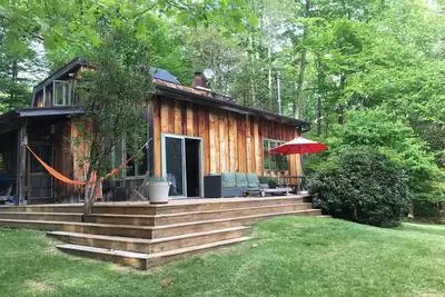Image de Élégant et calme Woodstock Country Home avec piscine - Premier Localisation