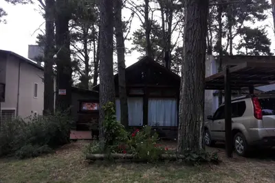 Image de Hermosa Cabaña en bosque de Mar Azul 4/5 personas