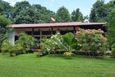 Image de Belle maison de campagne entièrement meublée