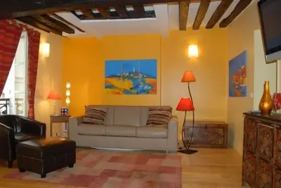 Image de Quartier latin. N Dame. St Germain. 4 couchages. Climatisation