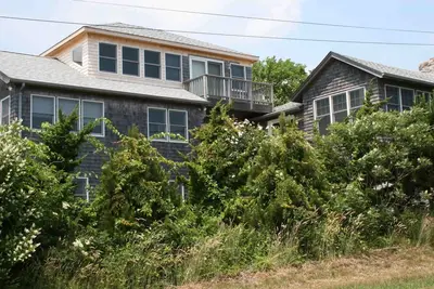 Image de Montauk 5 chambres Beach House avec piscine et vue sur l'océan