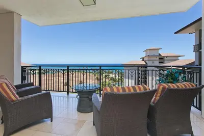 Image de Spectaculaire Ocean & Mountain Views 3br / 2. 5ba Villa