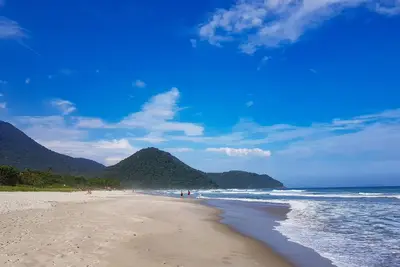 Image de Belle maison, près de la plage, 4 chambres w \/ air conditionné