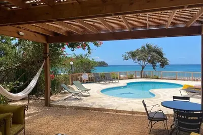 Image de Blue Marlin Beach House - La tranquillité à son meilleur!