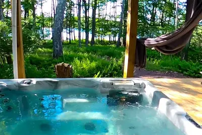 Image de 5 chambres 3 salles de bain au bord du lac avec bain tourbillon rond près de Camelback