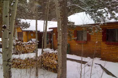 Image de Charmante cabane en rondins pour une escapade paisible en montagne!