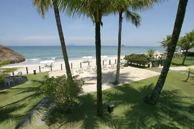 Image de Ocean Front Condo, Juquehy, meilleur emplacement sur la plage.