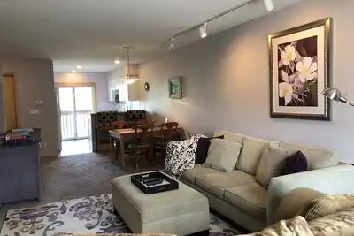 Image de 2 chambres 3 salles de bain, garage, wifi, piscine Lagoon Town Home à Frisco