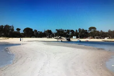 Image de 930 Big House OnTheBeach-30 mètres plage / magasins / pub / restaurants-laisser la voiture derrière