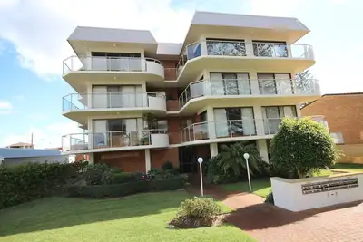 Image de Champagne Court - Très bien situé