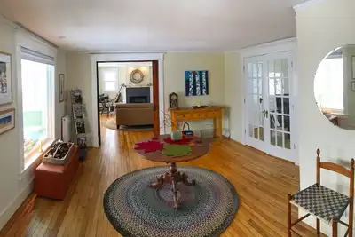 Image de Maison de 1860 en Nouvelle-Angleterre avec toutes les commodités modernes