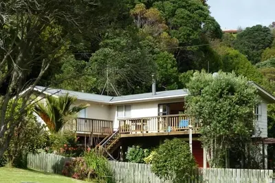 Image de Ohiwa Beach Bach au bord de la mer