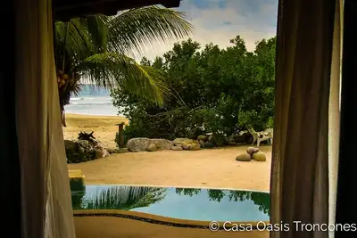 Image de Appartement en bord de mer - 2 Cac + 2 Ba + 2 espaces de vie + piscine, sur la meilleure plage de baignade!