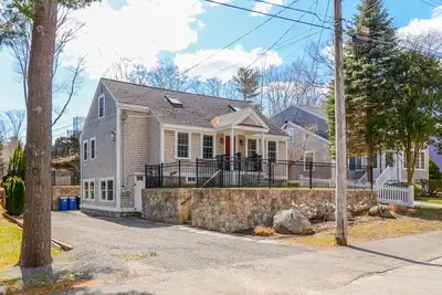 Image de Maison de 6 chambres au coeur d'Ogunquit