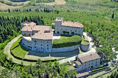 Image de Castello di Montegiove restauré Moulin à Olive Moulin, Moraiolo