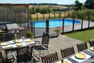 Image de Grande ferme avec 6 chambres toutes avec sdb ou sdd + piscine privée exclusive.