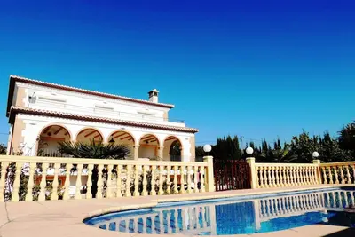 Image de Villa avec piscine privée à Javea, Costa Blanca. A / A. Wifi