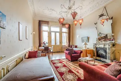 Image de Palazzo Budapest: Style, cheminée et balcon - Charme et atmosphere  -