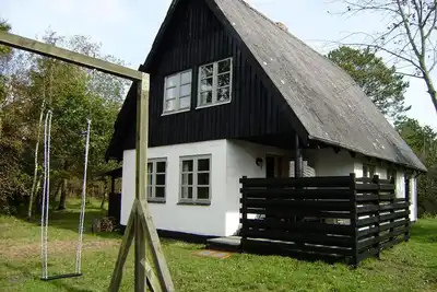 Image de 92m2. Charmante petite maison située sur 47 000 m2 de terrain. Wi-Fi gratuit.