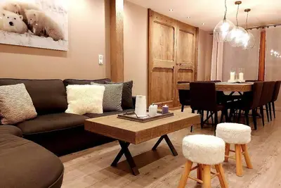 Image de \"La Grange De Philo\" : Magnifique location de 5 étoiles 8/10 pers, Sauna, Wi-Fi