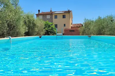 Image de Big panoramic house in the Lucca hills. Pool, garden, WiFi, Aircon