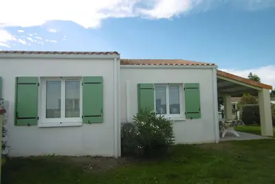 Image de Maison avec jardin entièrement clos, proche de la mer (300 m), Wifi gratuit