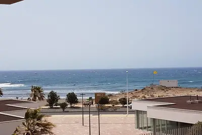 Appartement de luxe en première ligne de mer avec wifi gratis et piscine privée