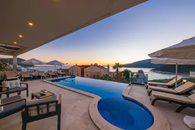 Nouvelle villa de design contemporain à Kalamar à distance de marche de la plage