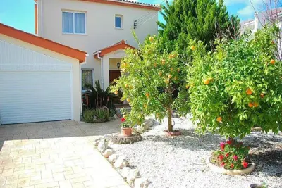 Image de Hk Villa Paphos: Vues sur la mer: Piscine privée chauffée: Spa Spa: WiFi: Uk Tv: Vélos