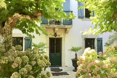 Image de Appartement dans vieille maison familiale de charme au coeur de Guéthary