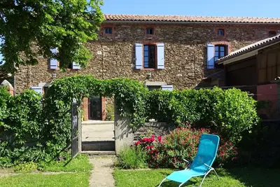 Image de Proche d'Albi  maison de caractère 3 épis. 2 salles de b. piscine hors  sol