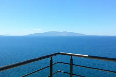 Magnifique vue sur la mer appartement, frais sur la plage dans la maison Viola Saranda