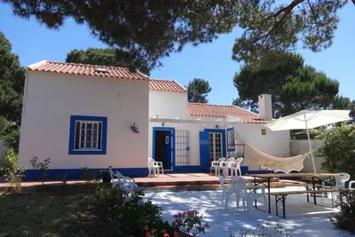 Image de Charmante maison isolée, énorme jardin prochaine Lisbonne, Plage Meco, Sesimbra