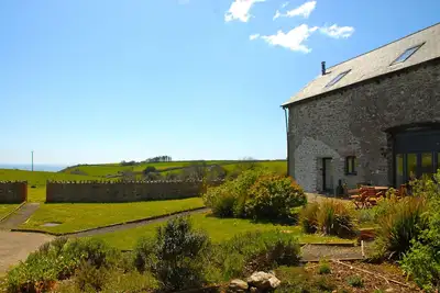 Image de Grange isolée East Prawle Down une voie privée avec des vues sur la mer sans interruption