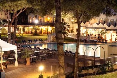 Image de Maison de ville 2 chambres d'angle pour 6 personnes. À distance de marche de Tout. Pas De Voiture