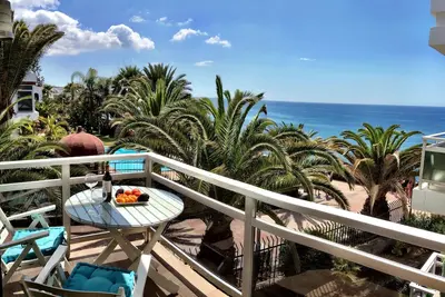 Appartement en bord de mer, avec vue sur la mer