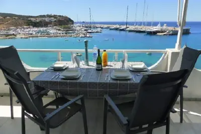 Image de Spacious luxury 2 bedroom apartment with fantastic sea views