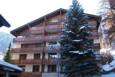 Image de Spacieux appartement de 2 chambres, proche du centre et de la gare de départ Matterhorn