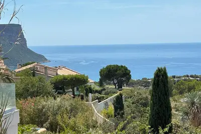 Image de Appartement rez-de-jardin dans villa, charme provençal, à Cassis pour 4 pers.