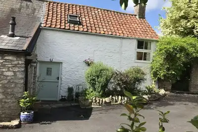 Cottage vieux de 400 ans près de Wells, Cheddar et Glastonbury. Chien et enfants bienvenus