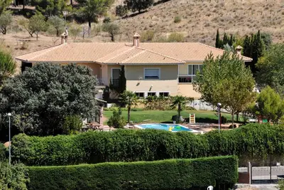 Image de Chalet Spacieux Avec Piscine, Confortable Et Confortable Seulement 2 Km. De Toledo