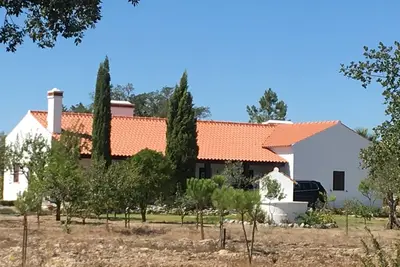 Image de Mount St. Thomas - Villa confortable w / piscine dans l'Alentejo calme et chaleureux